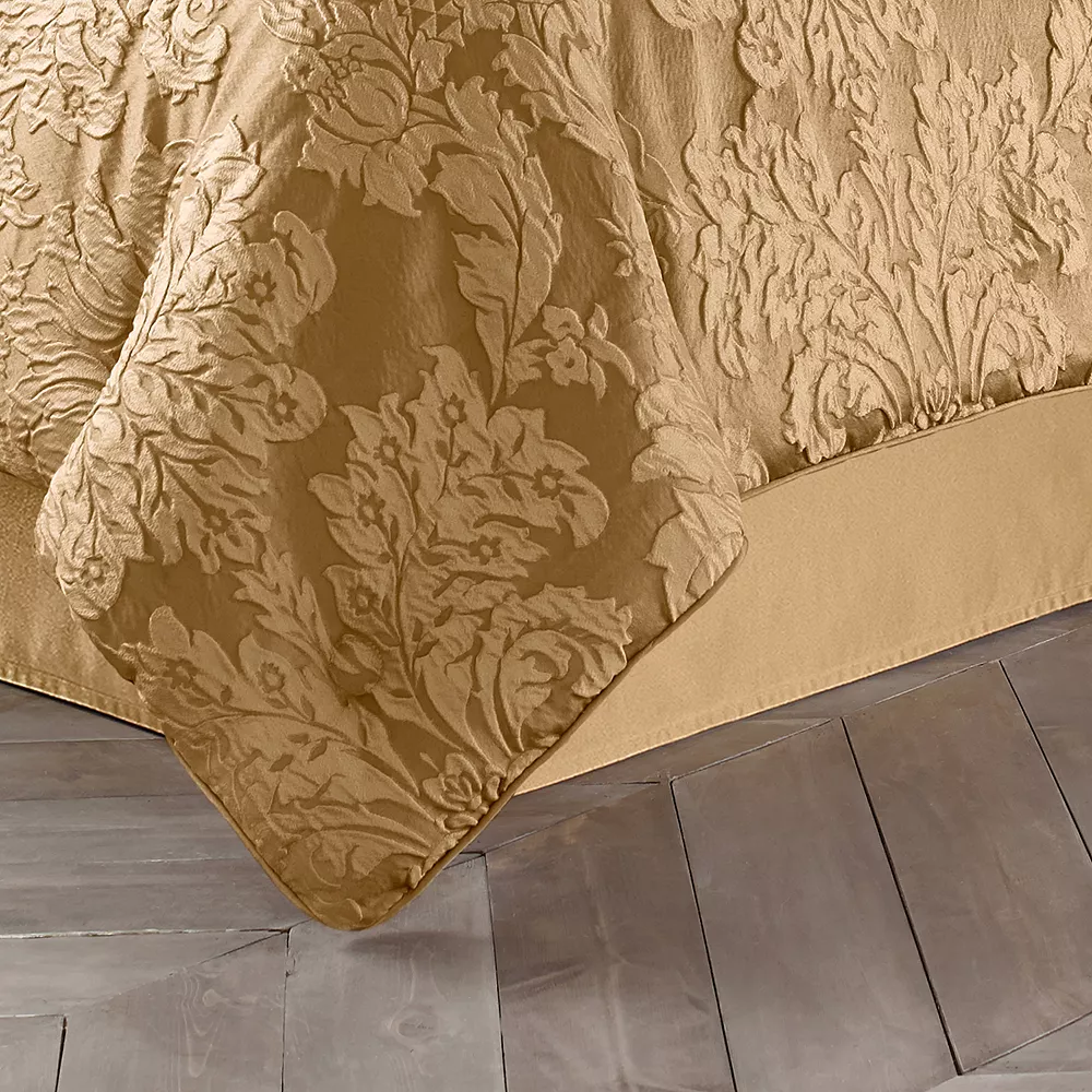 Five Queens Court Colonial Comforter Set 6 Five Queens Court Colonial Comforter Set - Image 4