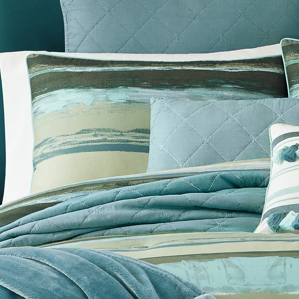 Five Queens Court Cameron Forest Comforter Set With Shams 4 Five Queens Court Cameron Forest Comforter Set With Shams - Image 2