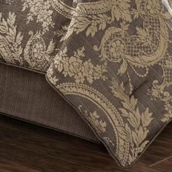 Five Queens Court Neapolitan Mink Comforter Set Or Euro Sham 11 Five Queens Court Neapolitan Mink Comforter Set Or Euro Sham -Five Queens Court Shop 3903212 ALT4