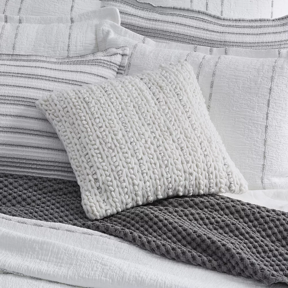 Five Queens Court Sag Harbor Square Throw Pillow 5 Five Queens Court Sag Harbor Square Throw Pillow - Image 3