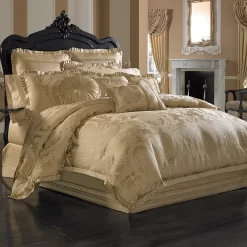 Five Queens Court Nottingham Comforter Set With Shams