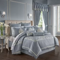 Five Queens Court Augusta Comforter Set With Shams