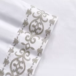 Five Queens Court Medallion Sheet Set