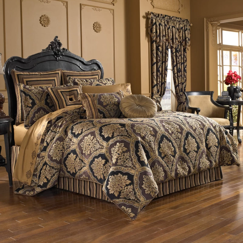 Five Queens Court Reilly 4 Piece King Comforter Set 5 Five Queens Court Reilly 4 Piece King Comforter Set - Image 3