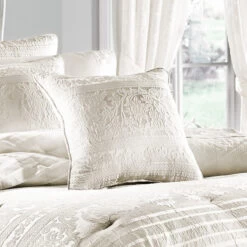 Mackay Comforter Set, White, Queen -Five Queens Court Shop fd71be57098b7081 7232 w800 h800 b0 p0